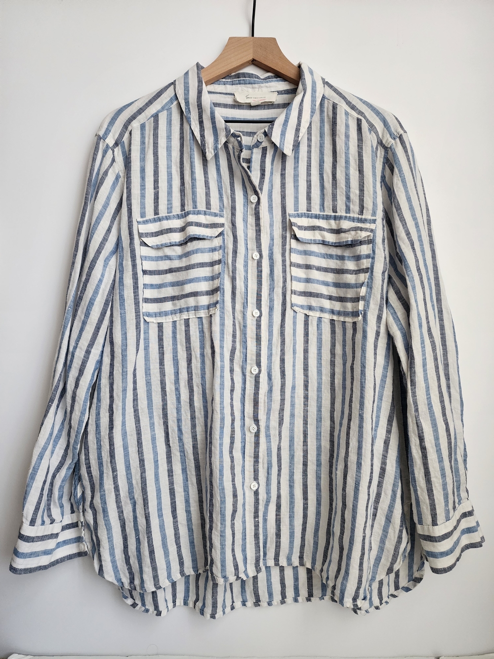 Two By Vince 100% Linen Blue and White Striped Casual Button-Up Blouse